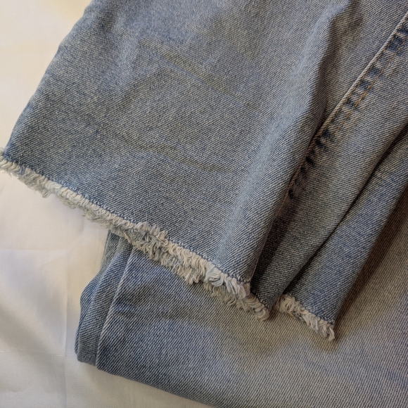 Signature by Levi Strauss Blue Ankle Cropped Jeans - Picture 7 of 7
